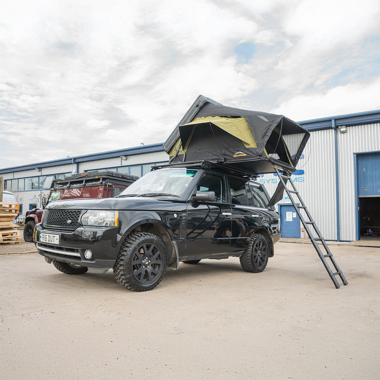 The Manufacturing Shortcuts Hiding in Roof Tents - And What to Look Out For