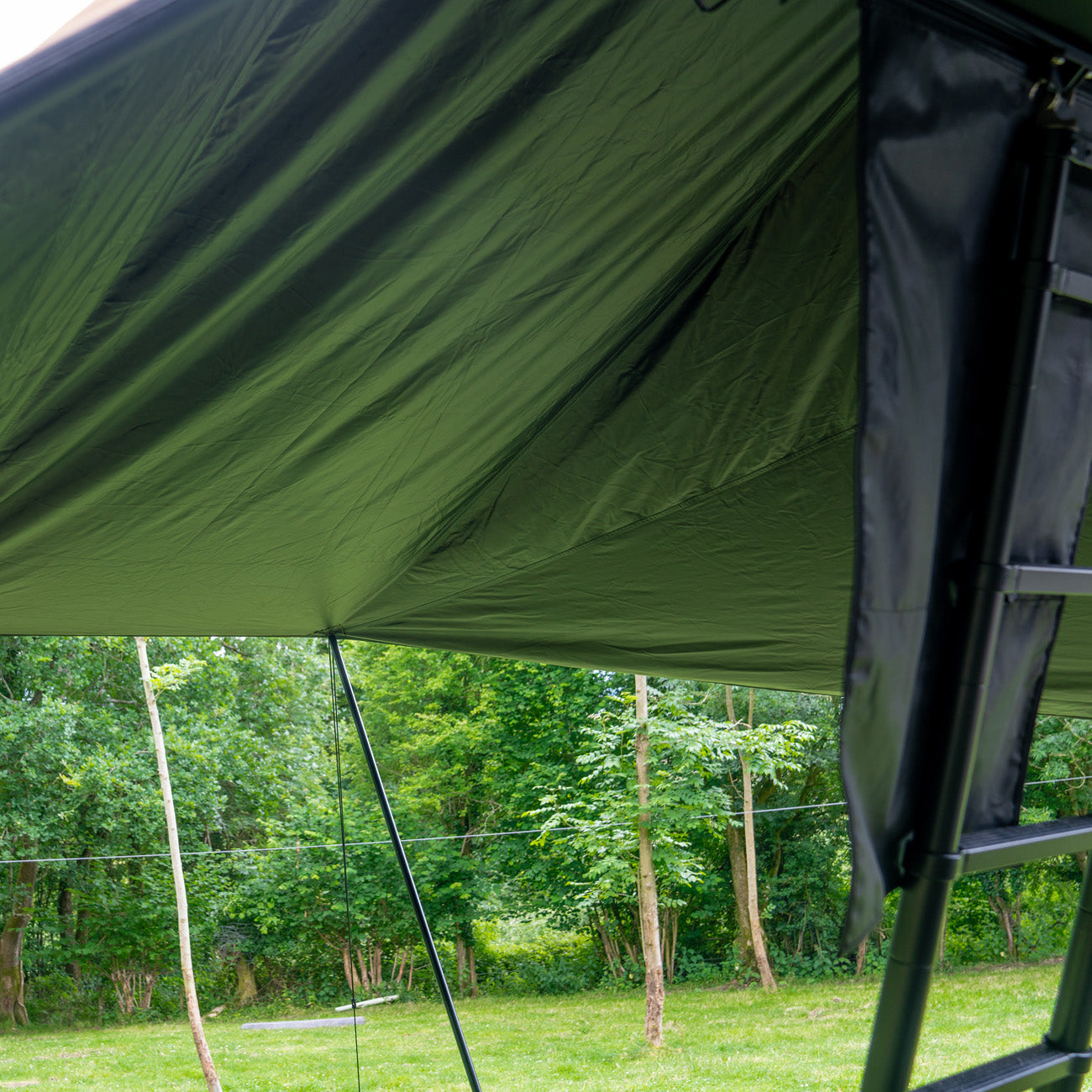 Discovery Rooftop Tent