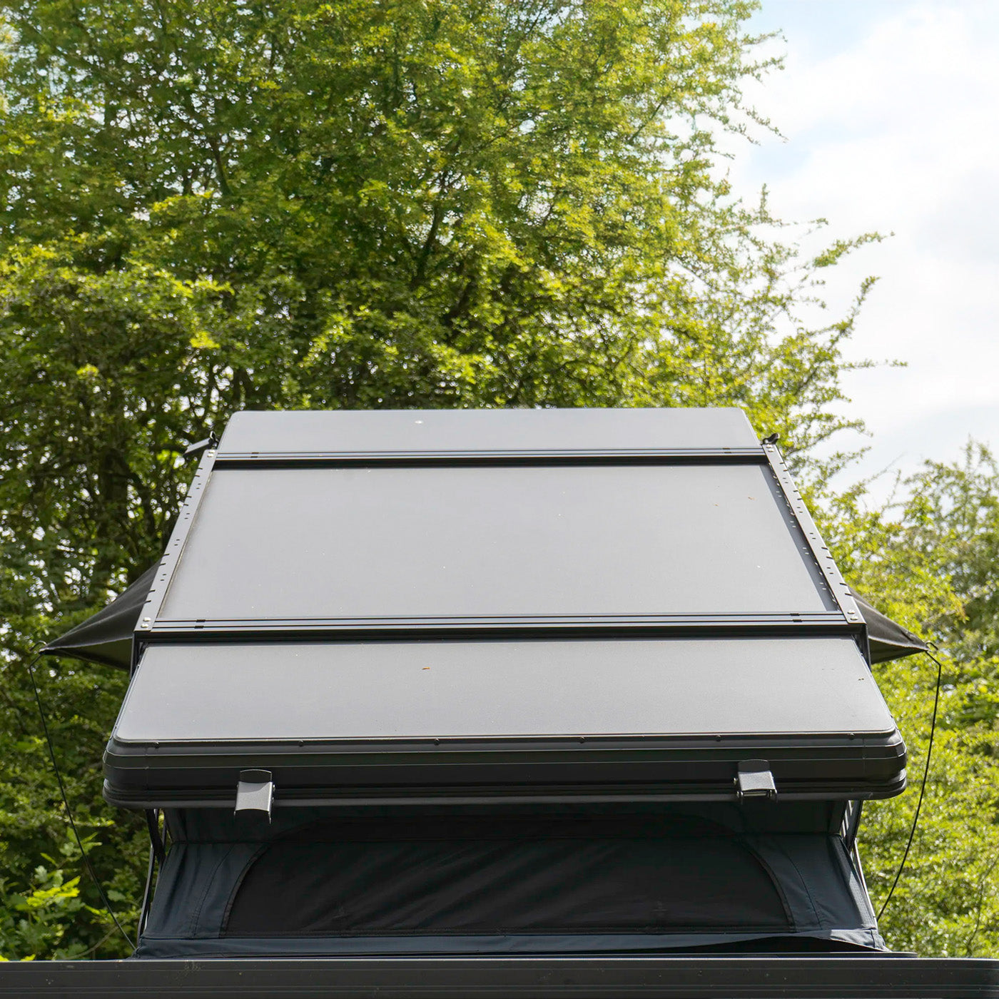 Horizon Rooftop Tent + Backrest & Awning Bundle