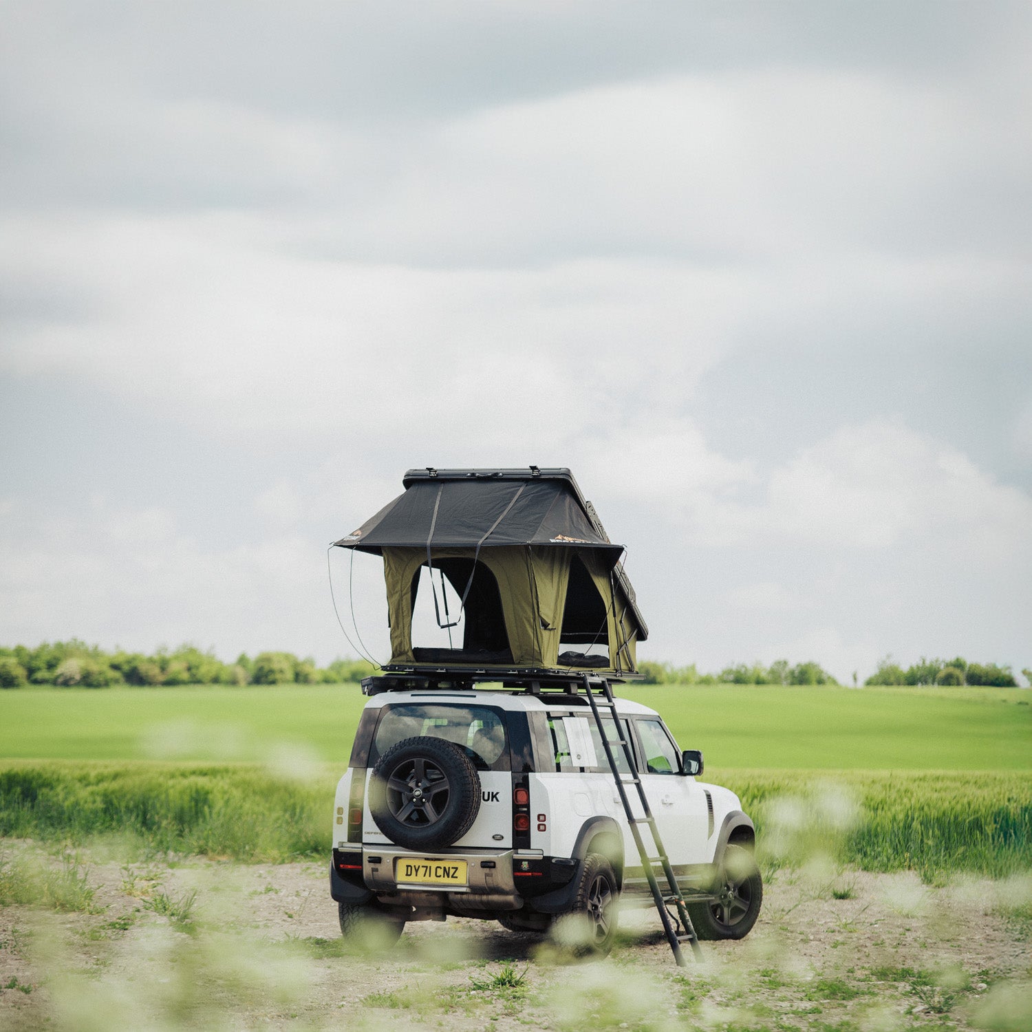 Horizon Rooftop Tent + Backrest & Awning Bundle