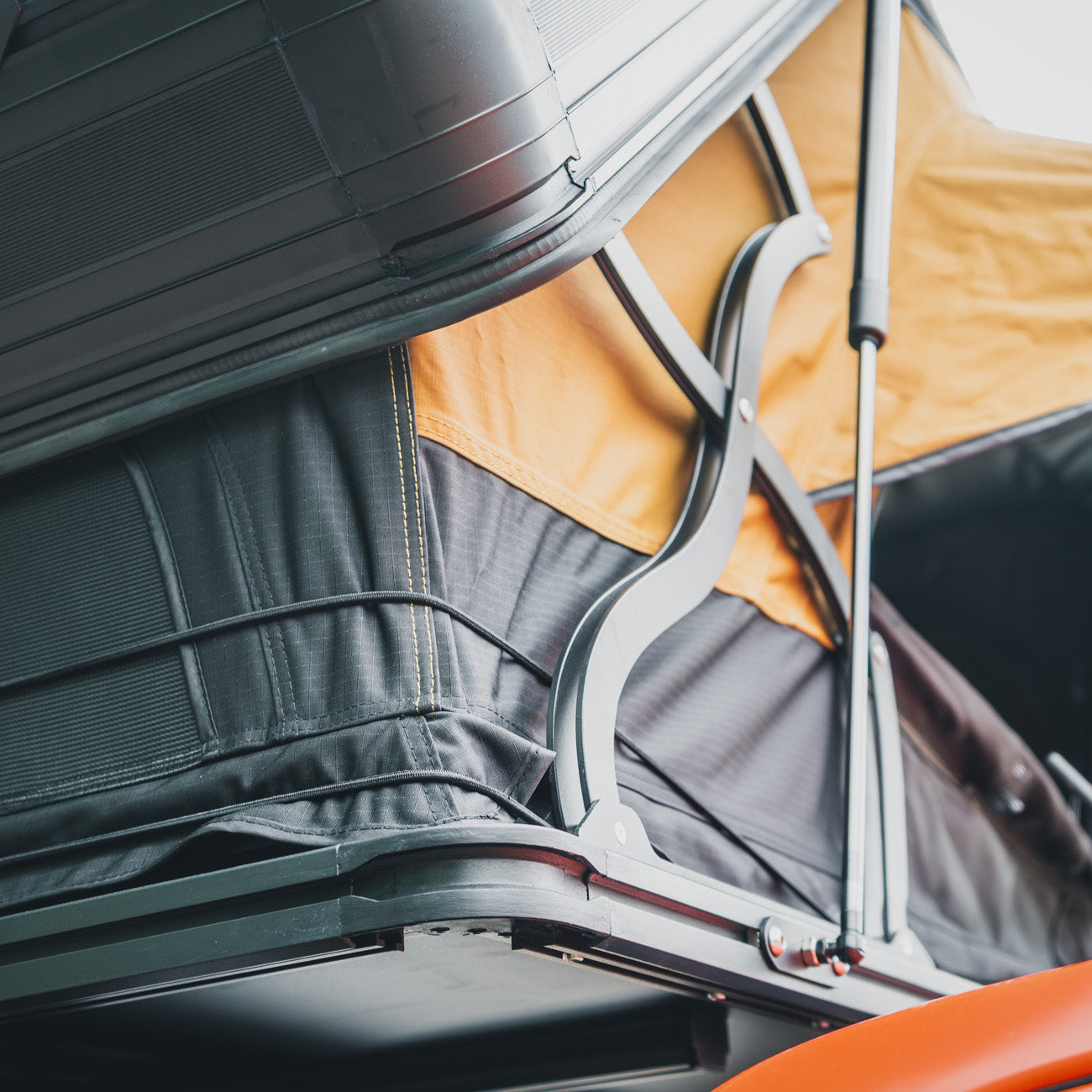 Discovery Rooftop Tent