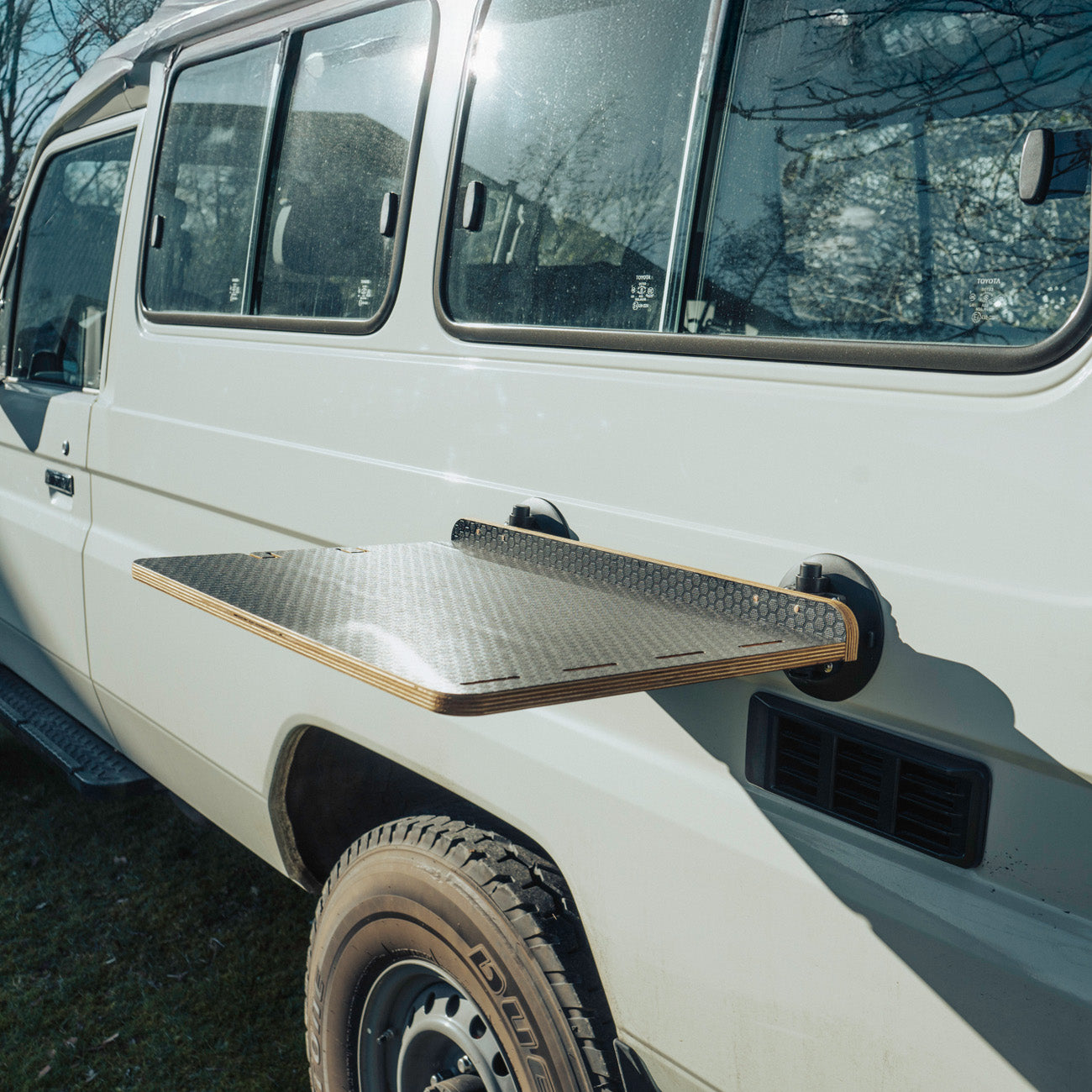 Tatch™ Suction Table