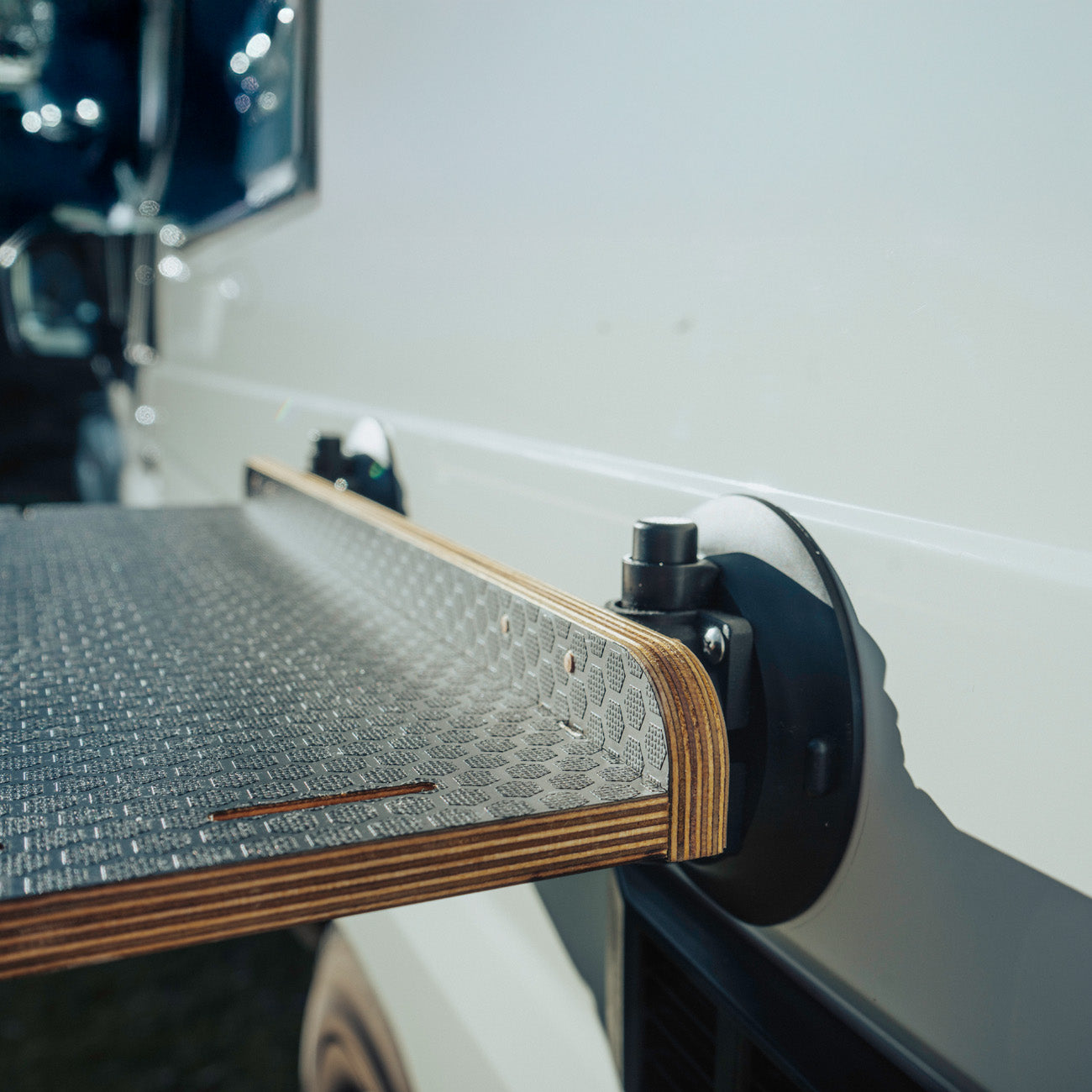 Tatch™ Suction Table