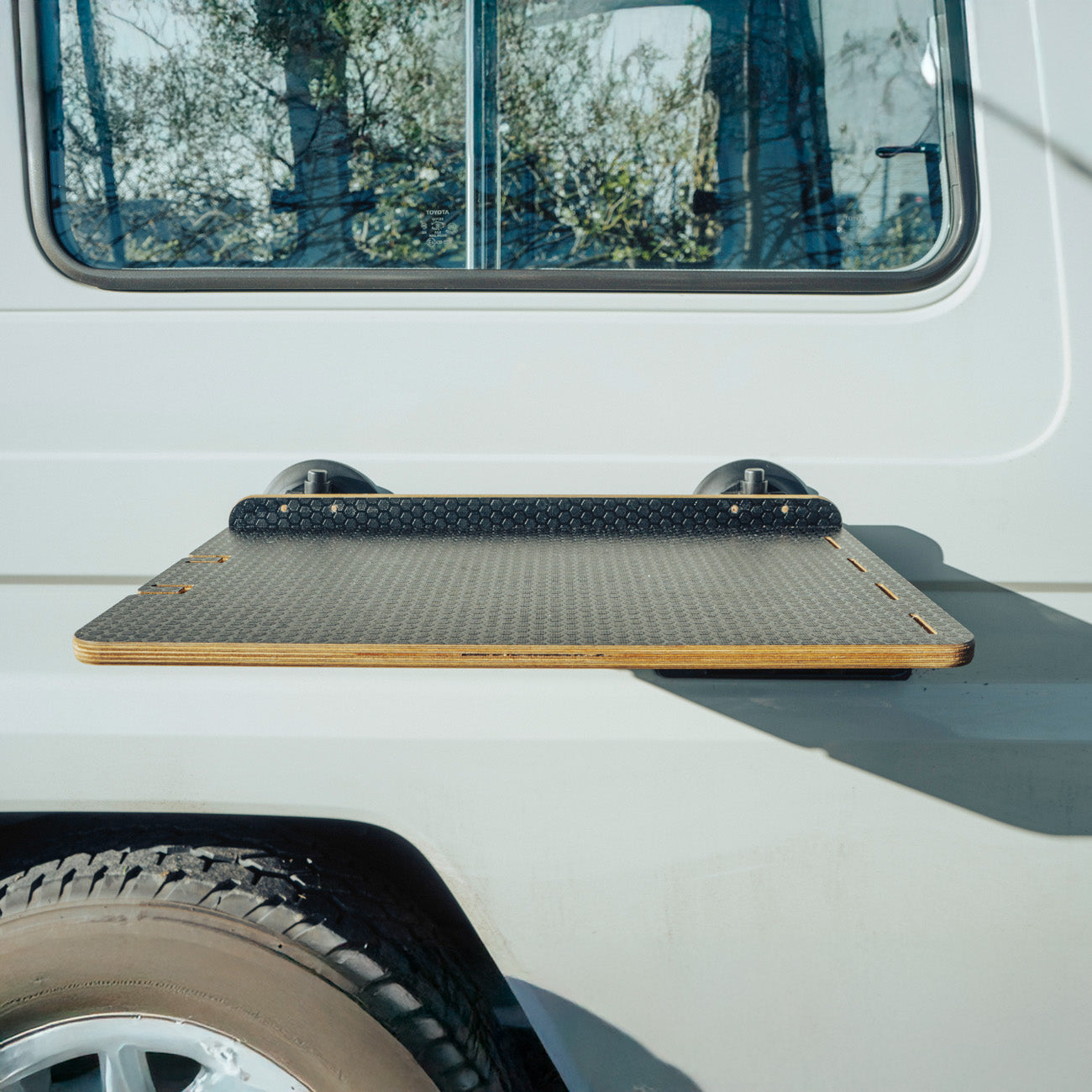 Tatch™ Suction Table