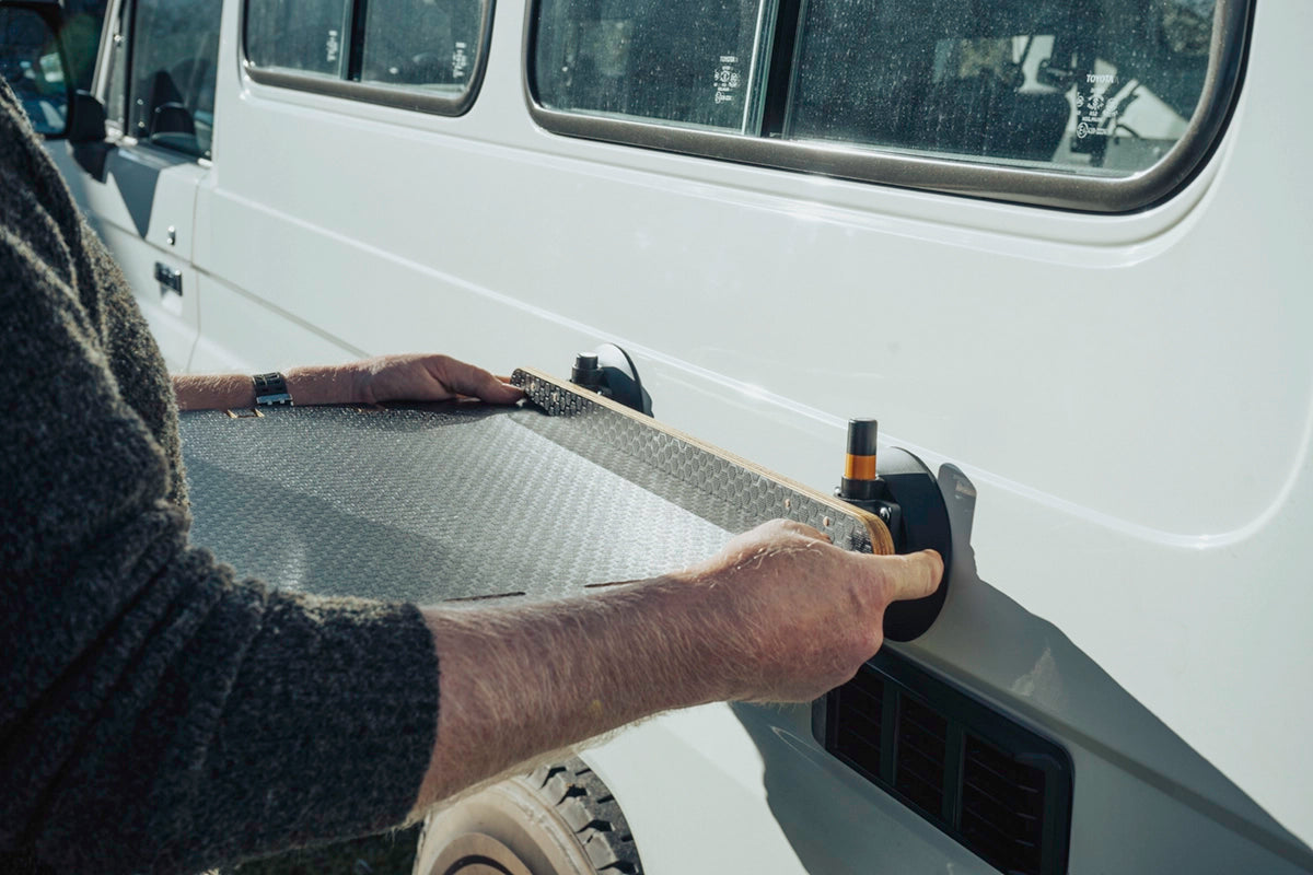 Tatch™ Suction Table